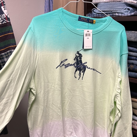 Sweatshirt - Picture 2 of 3